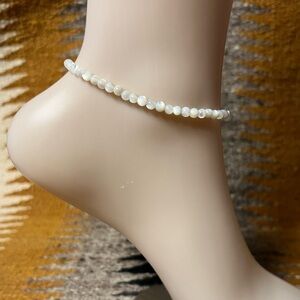 9 inch pearl anklet with shell charm